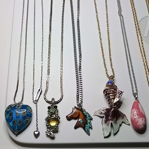 Vintage heart horse dolphin flower bird stone 17 piece necklace lot